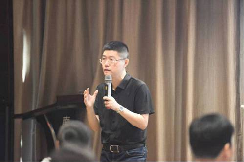 【名師訪談】劉圻教授《商業(yè)模式設(shè)計與公司價值創(chuàng)造》DBA課程采訪439.jpg