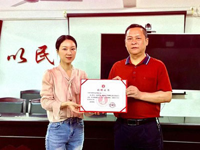 赣州教学点同学联谊会荣誉会长谢朗明企业捐赠36万元助力龙南灾后重建