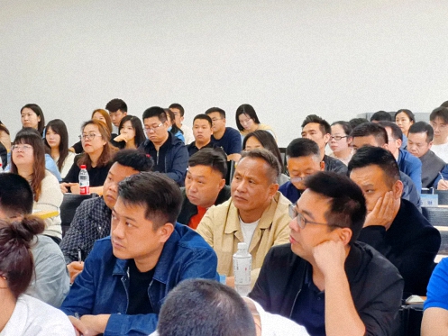 【课程回顾】湖北分院4月20日-21日管理班课程《情境领导力》《高绩效团队的熔炼》 891.jpg