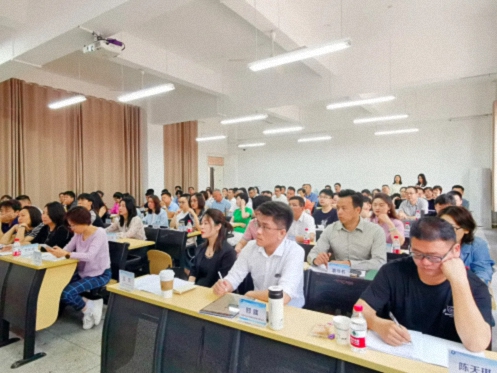 【课程回顾】湖北分院4月27日潘诚教授《民营企业逆境突围与转型创新》178.jpg