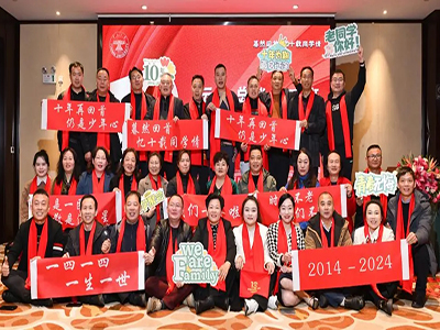 蓦然回首，忆十载同学情——云南新商界原云大总裁14班十周年庆典圆满举行